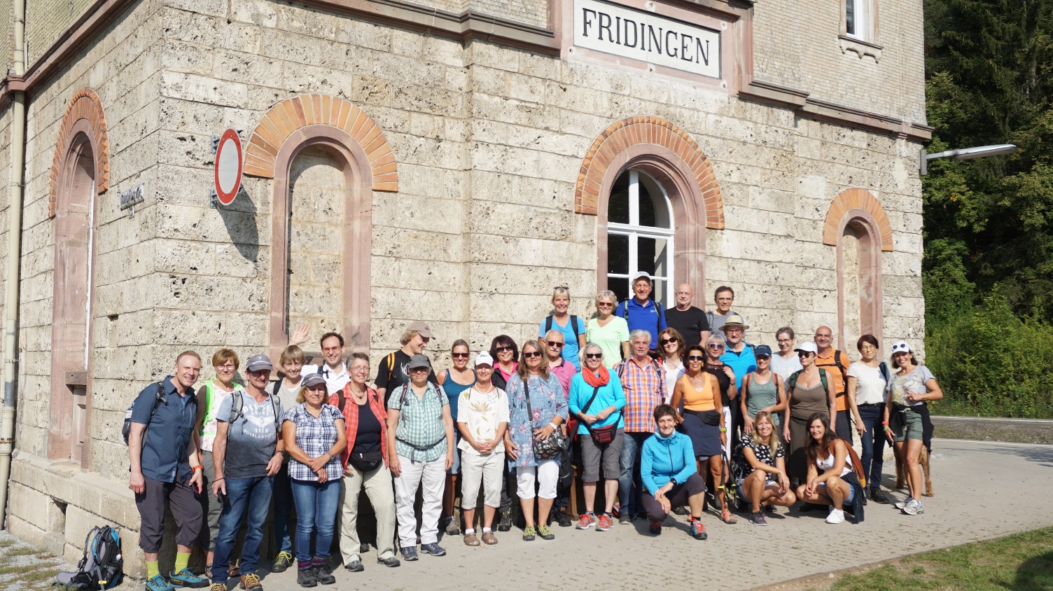 Gruppenbild, am Bahnhof Fridingen